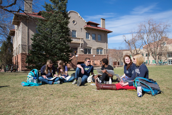 Mines-Campus-Students-9616a.jpg