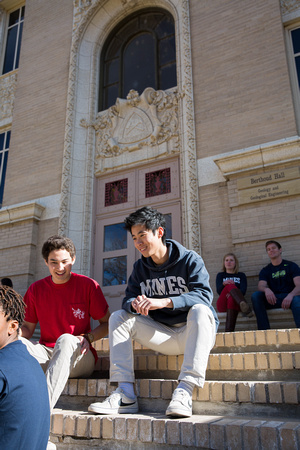 Mines-Campus-Students-9873a.jpg