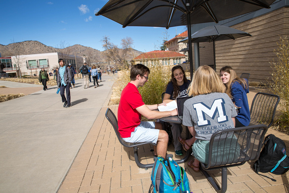 Mines-Campus-Students-1328a.jpg