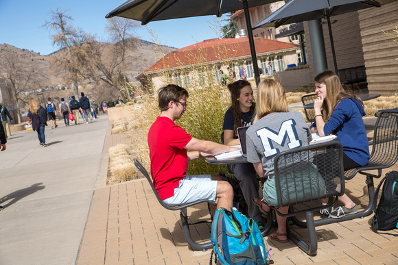 Mines-Campus-Students-1372a.jpg